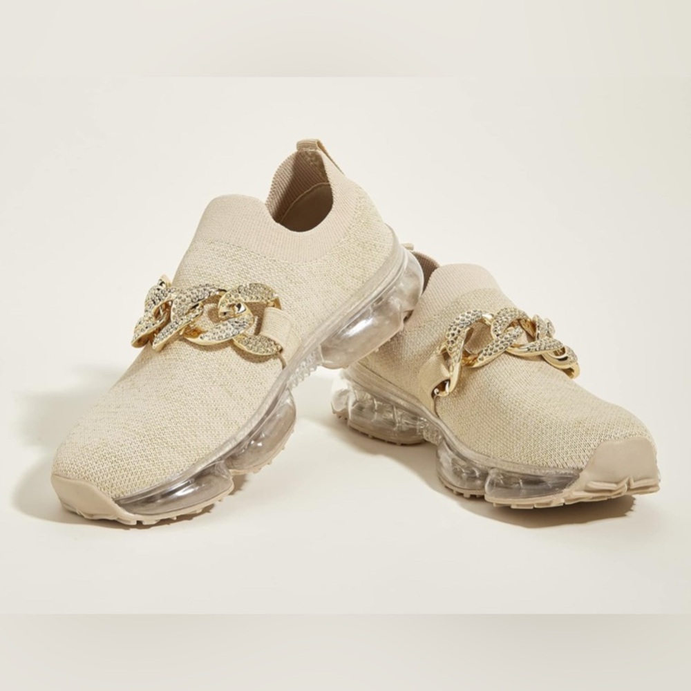 Freewalk Sneakers Women’s Foam Fit Cream w/Interchangeable Chain Size 7